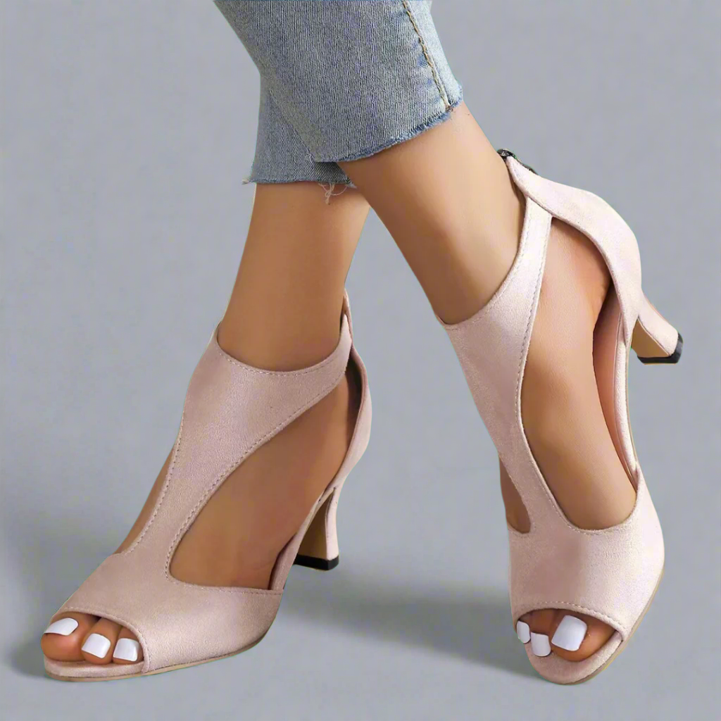 Svanstrom | Utskuren Peep Toe Klackar
